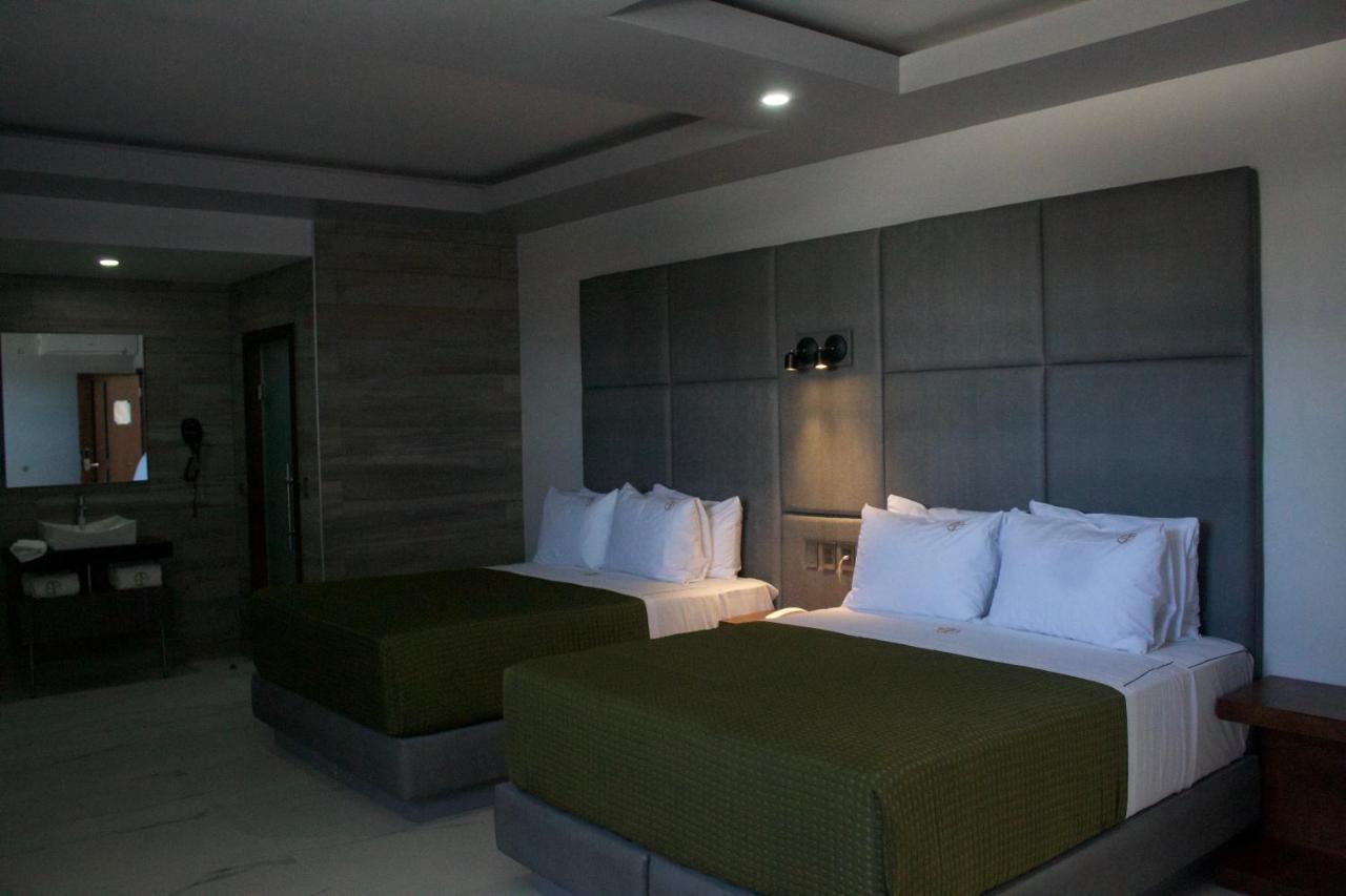 Hotel Grand One Plaza Tijuana Exterior foto