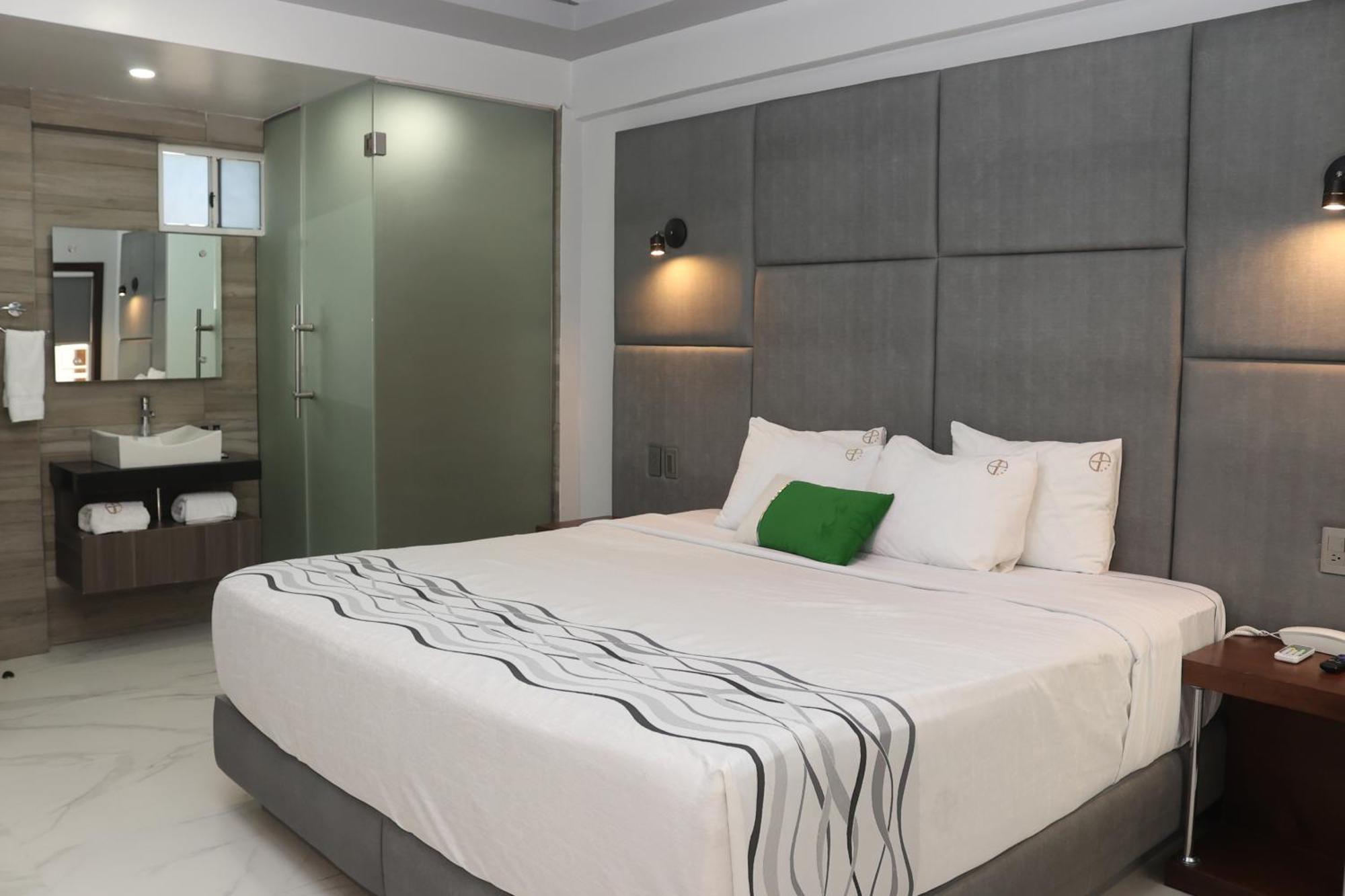 Hotel Grand One Plaza Tijuana Exterior foto